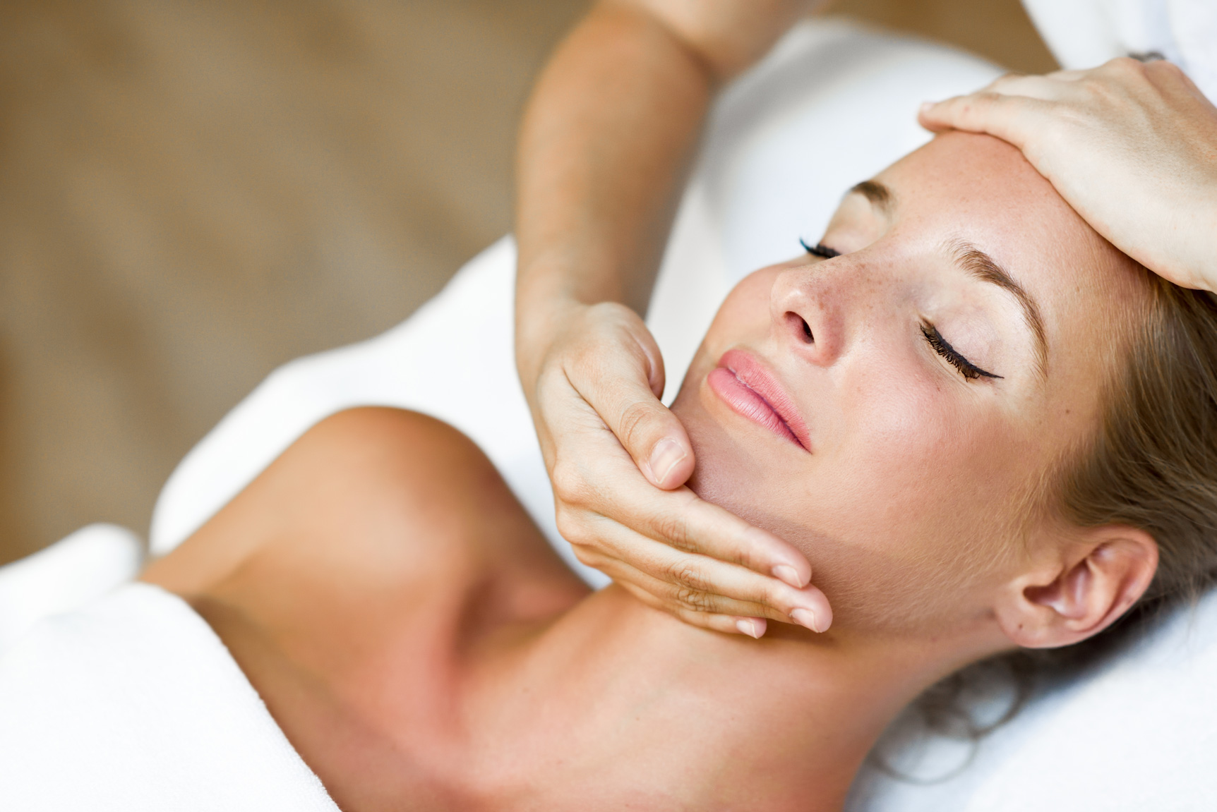 Facial spa vs. massage- Which is the ultimate relaxation experience?